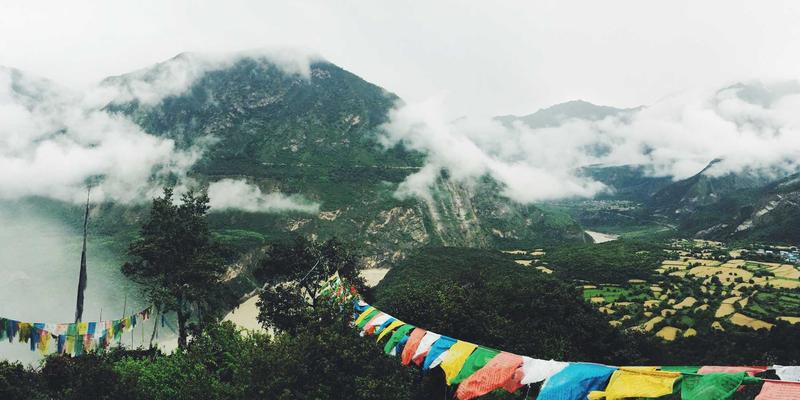 Air Jordan 7 兔八哥复刻版尺码偏大还是偏小？实战与穿搭选购指南